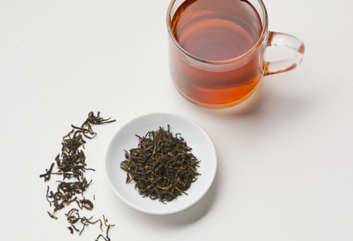 Sự khác biệt giữa trà đen và trà xanh