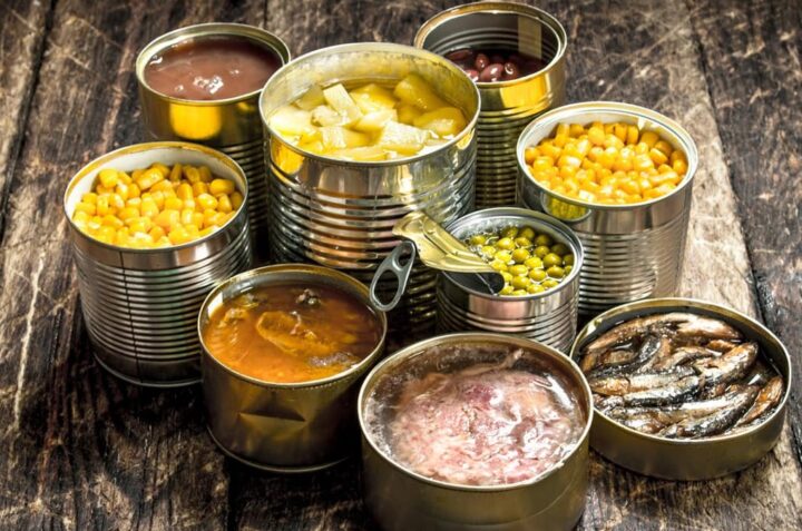 Những lưu ý khi mua thực phẩm đóng hộp