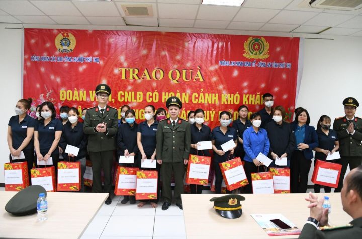 LIBERICO TRIỂN KHAI TRAO HƠN 200 PHẦN QUÀ TẾT CHO NHIỀU ĐỐI TƯỢNG KHÓ KHĂN